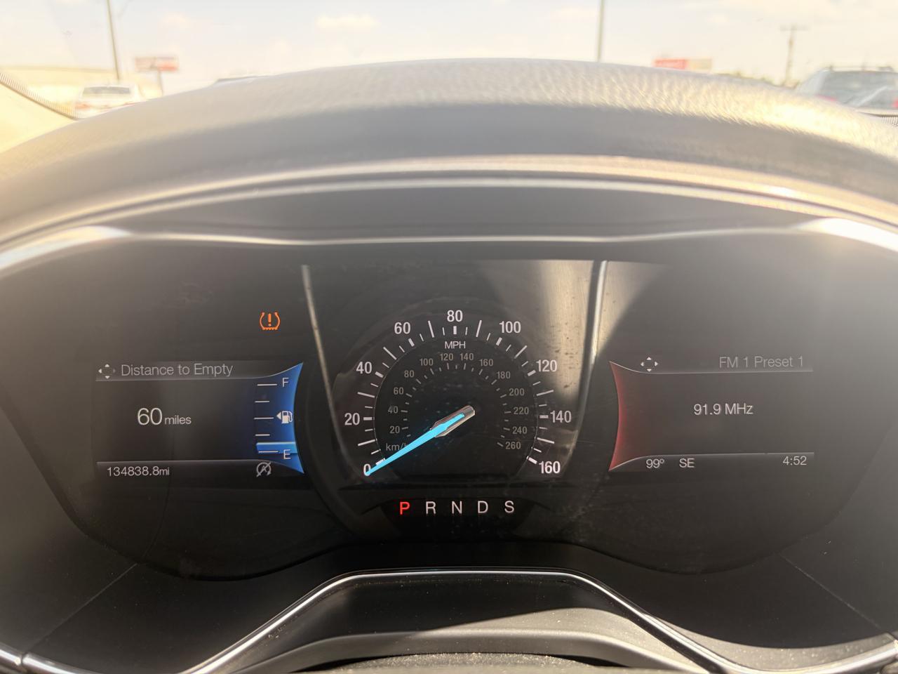Ford Fusion SE FWD 2017