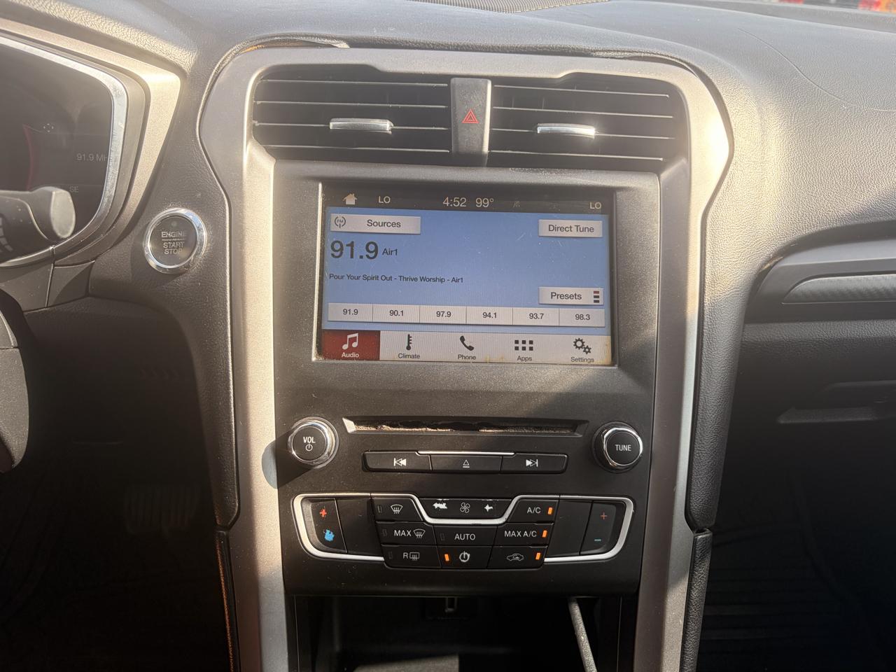 Ford Fusion SE FWD 2017