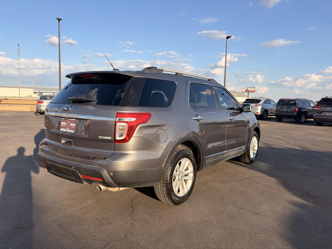 Ford Explorer FWD 4dr XLT 2012