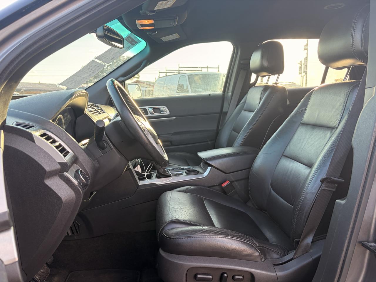 Ford Explorer FWD 4dr XLT 2012