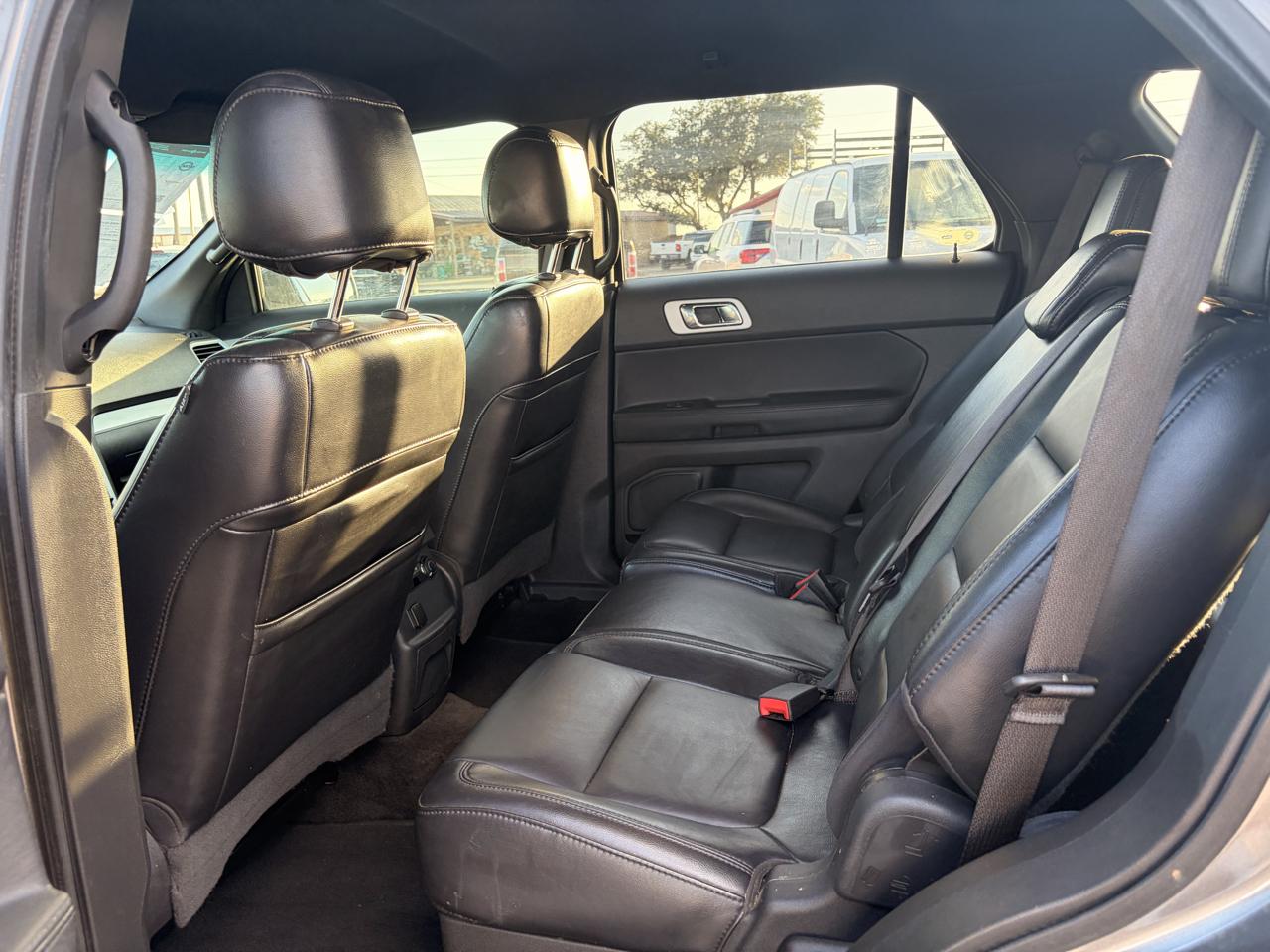 Ford Explorer FWD 4dr XLT 2012