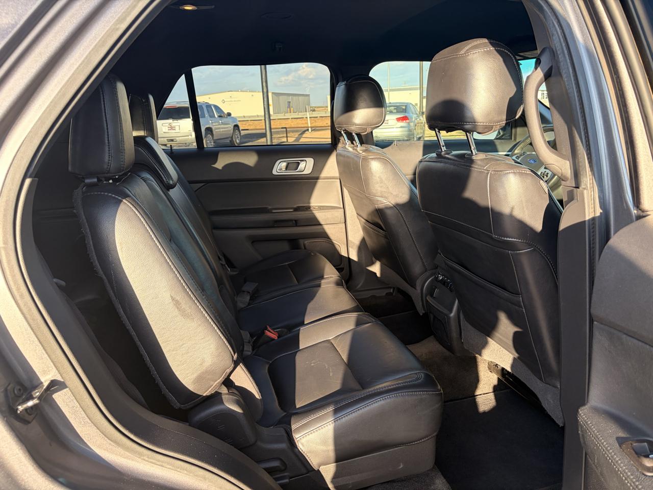 Ford Explorer FWD 4dr XLT 2012