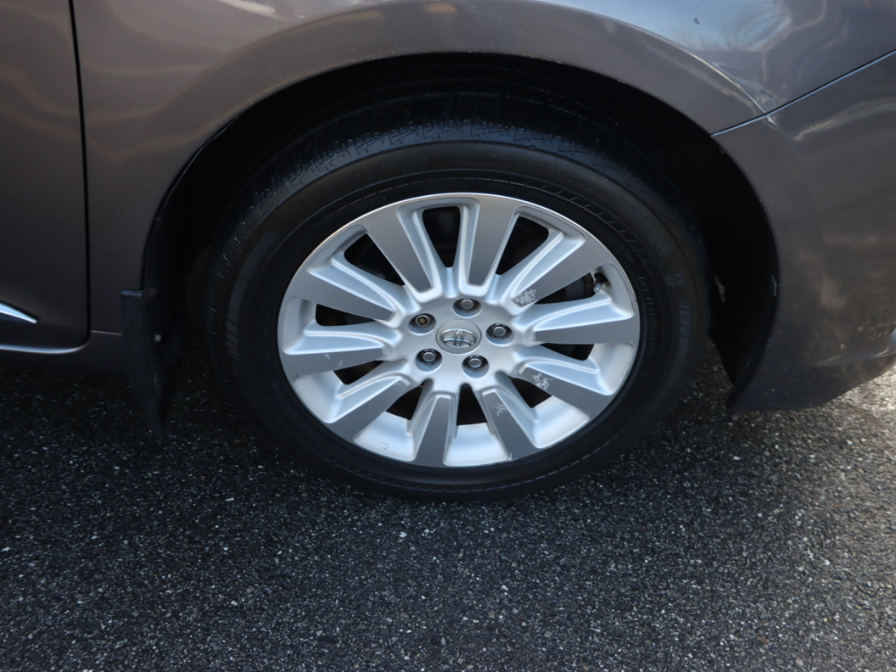 Toyota Sienna Limited AWD 7-Passenger V6 2015