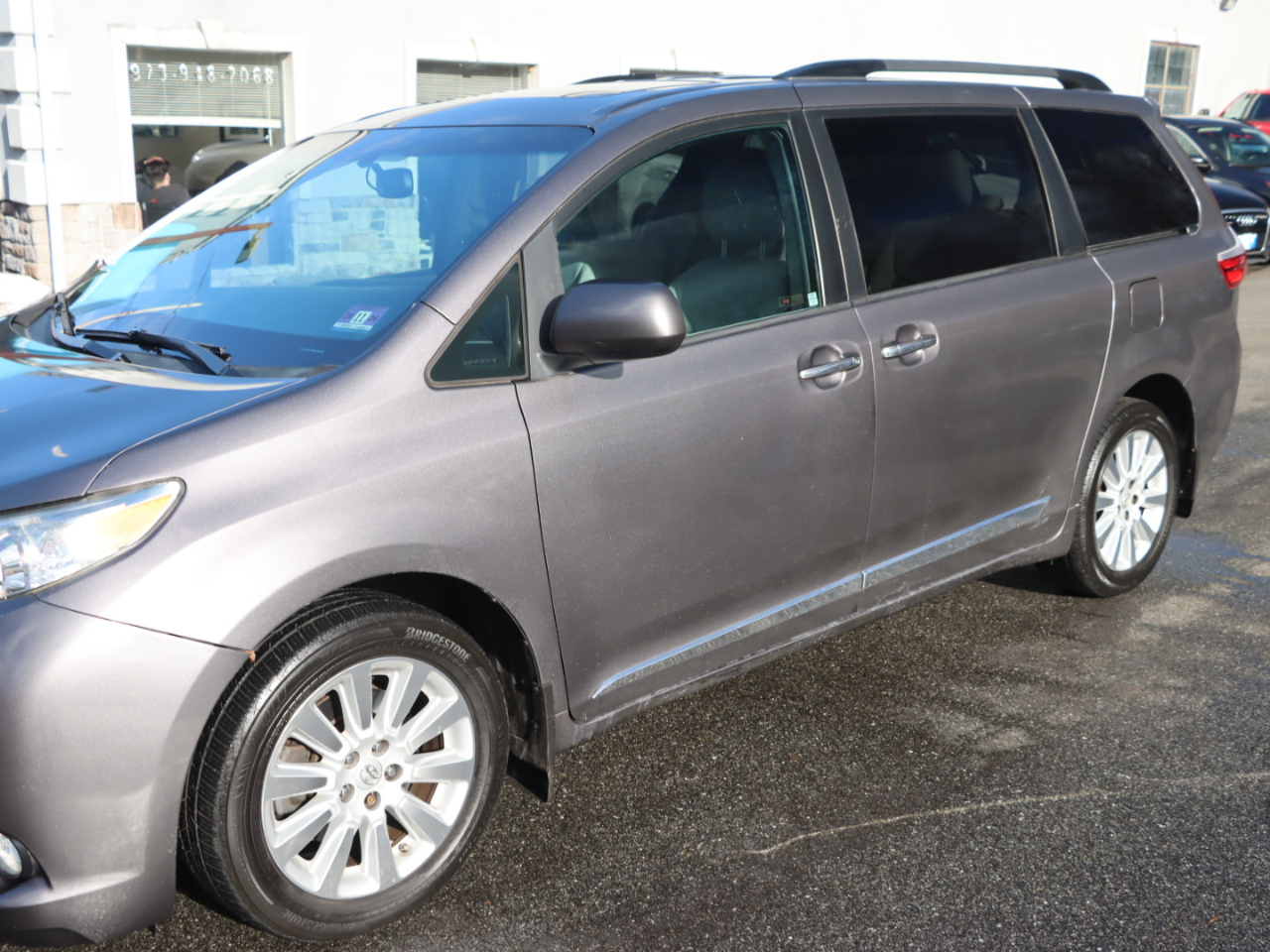 Toyota Sienna Limited AWD 7-Passenger V6 2015