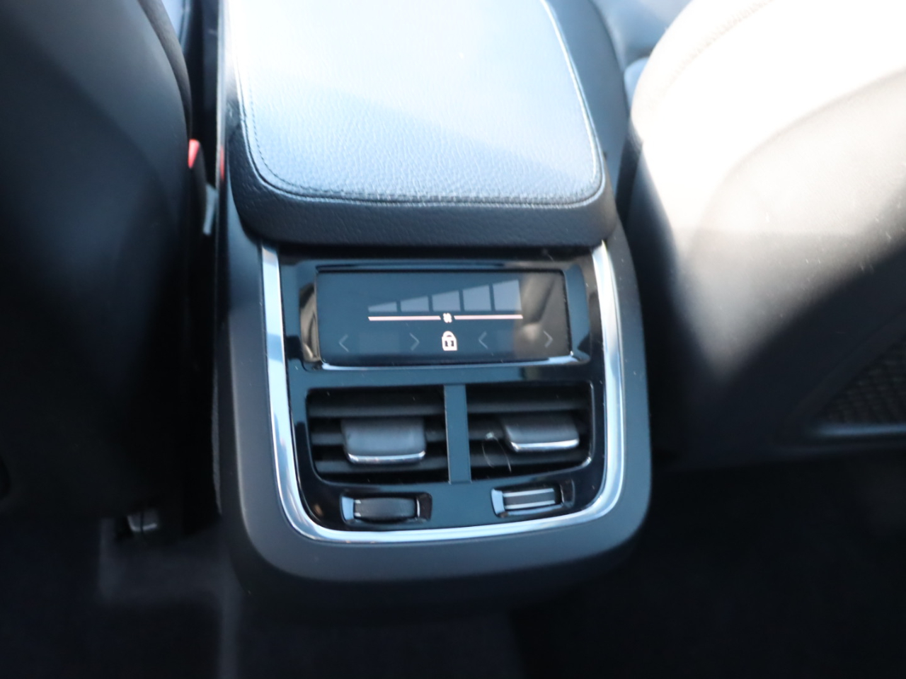 Volvo XC90 T5 Momentum 2018