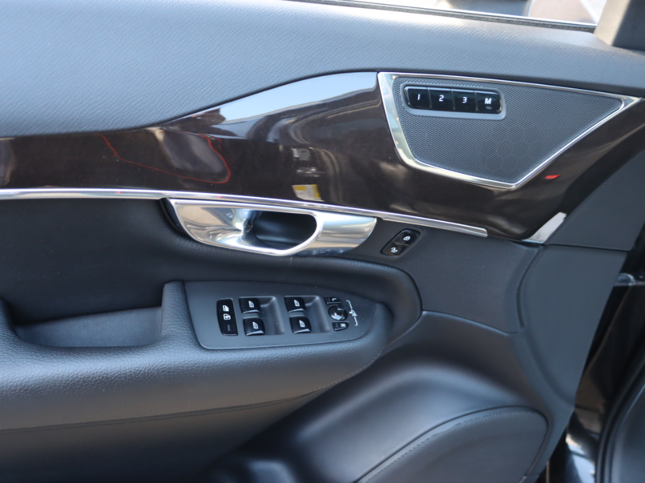 Volvo XC90 T5 Momentum 2018