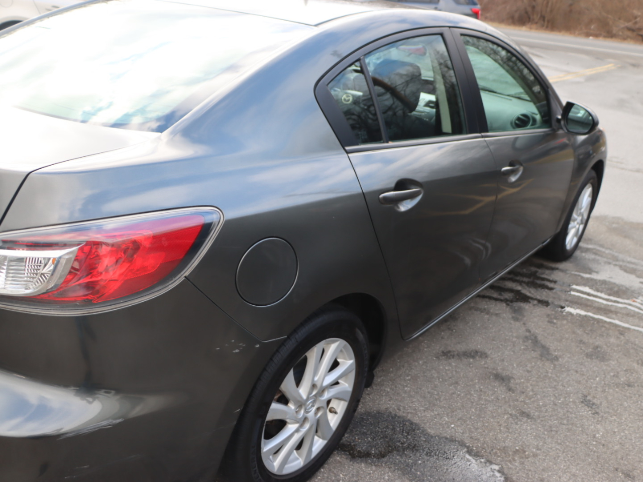 Mazda MAZDA3 i Touring 4-door 2012
