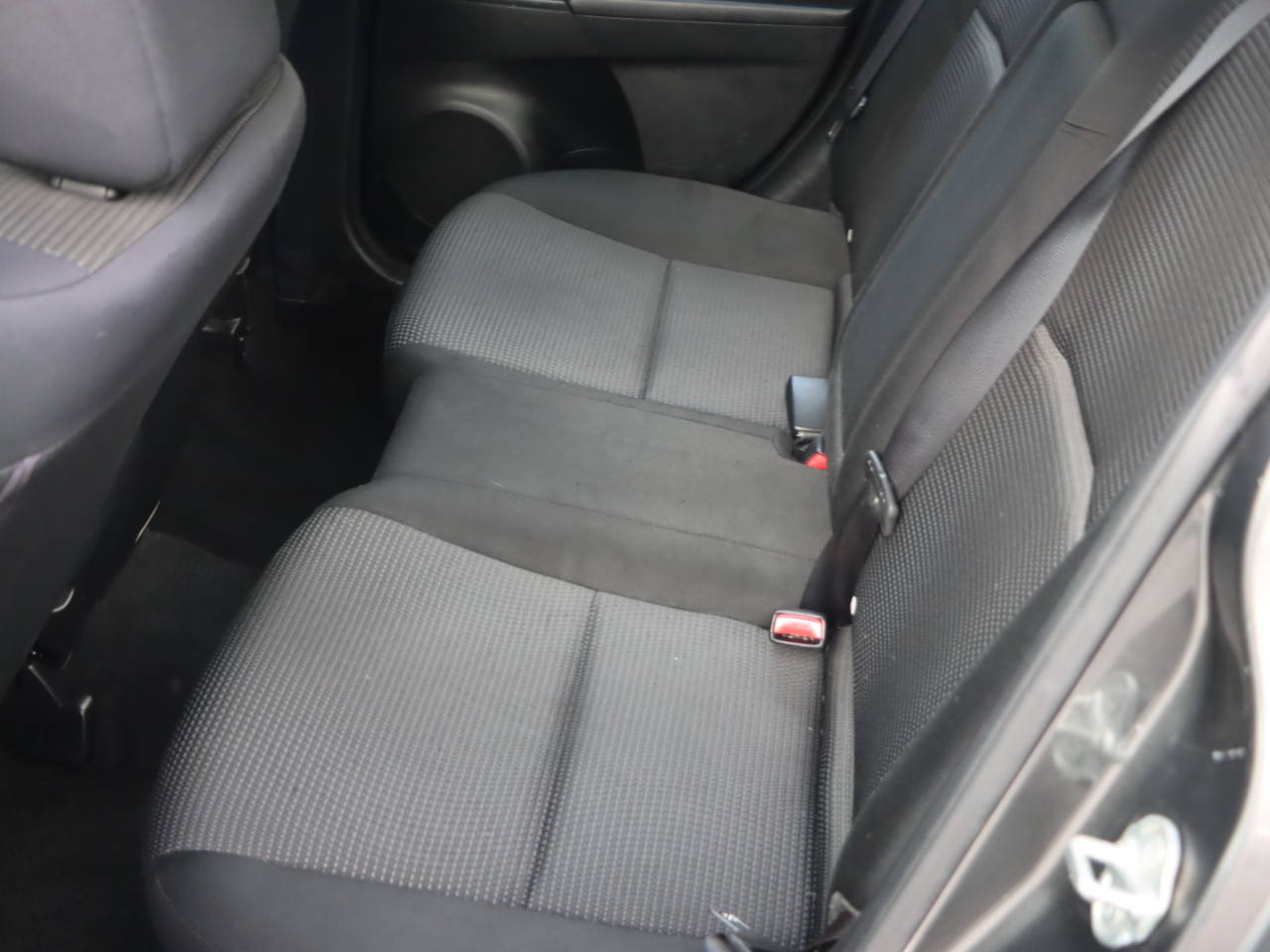 Mazda MAZDA3 i Touring 4-door 2012