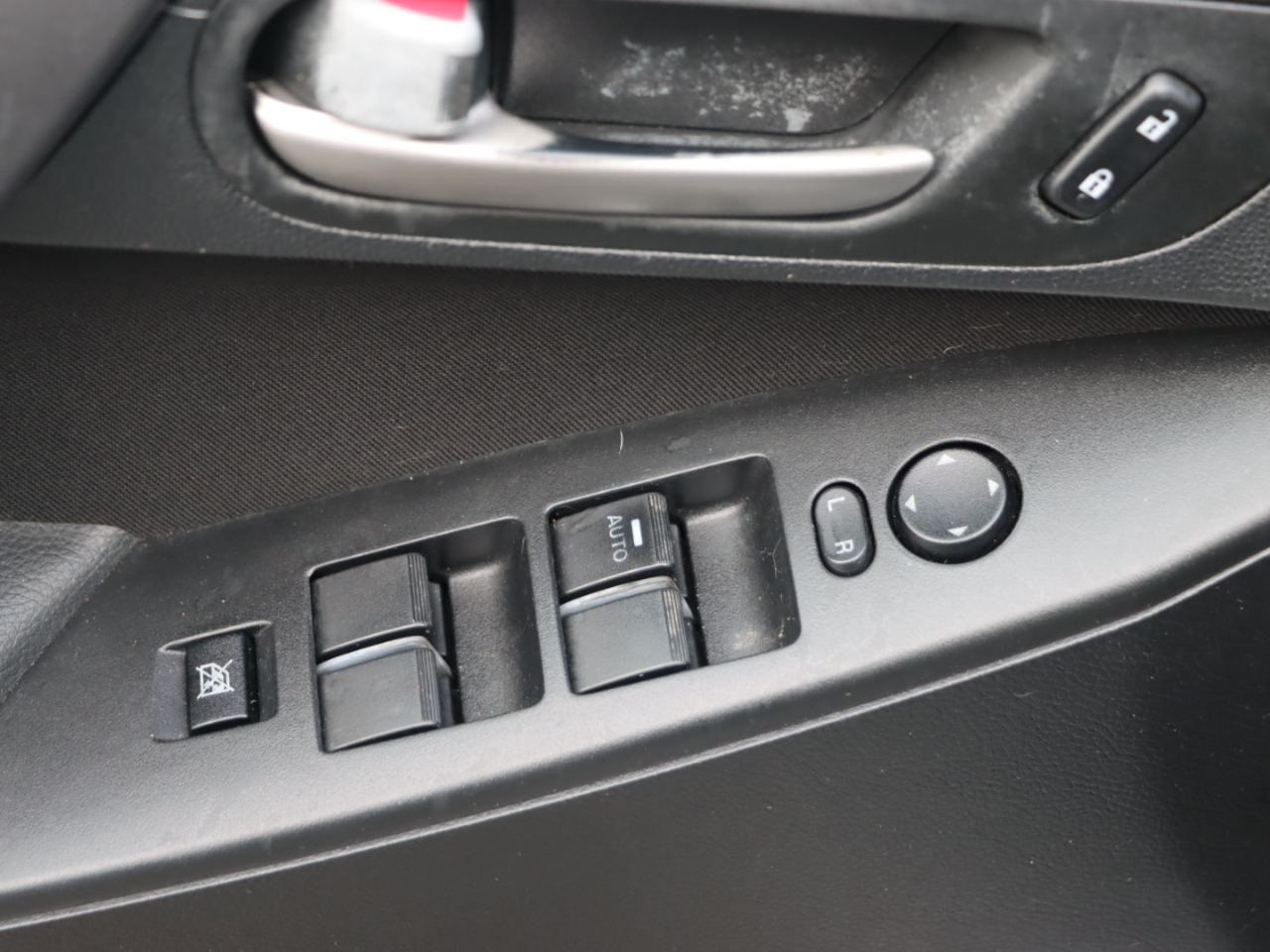 Mazda MAZDA3 i Touring 4-door 2012