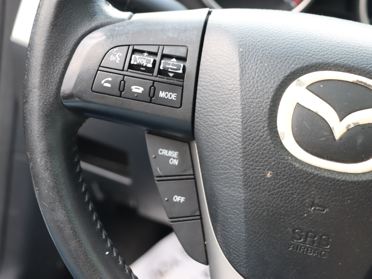 Mazda MAZDA3 i Touring 4-door 2012