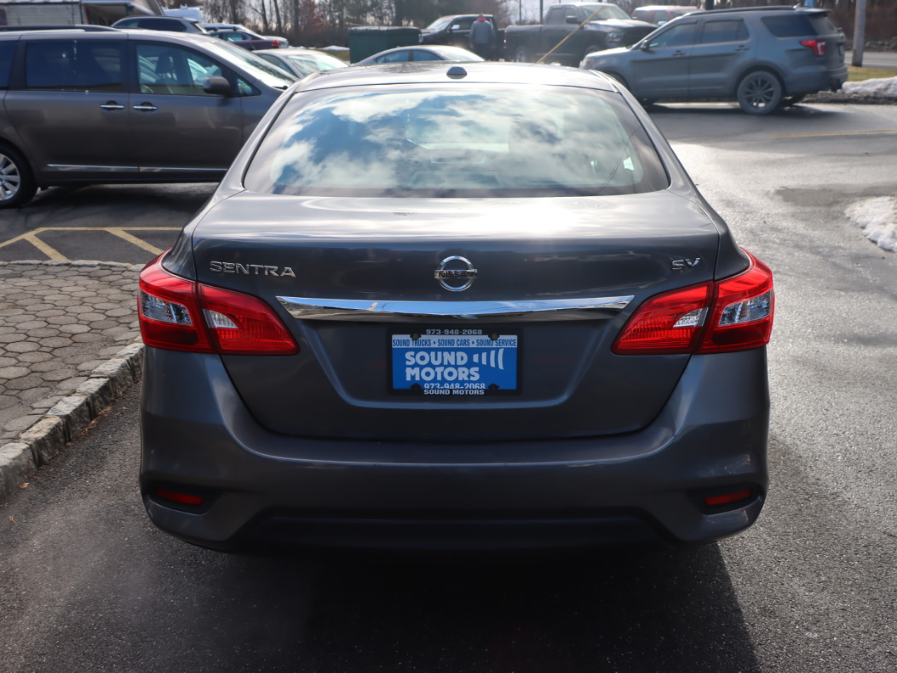 Nissan Sentra S CVT 2018