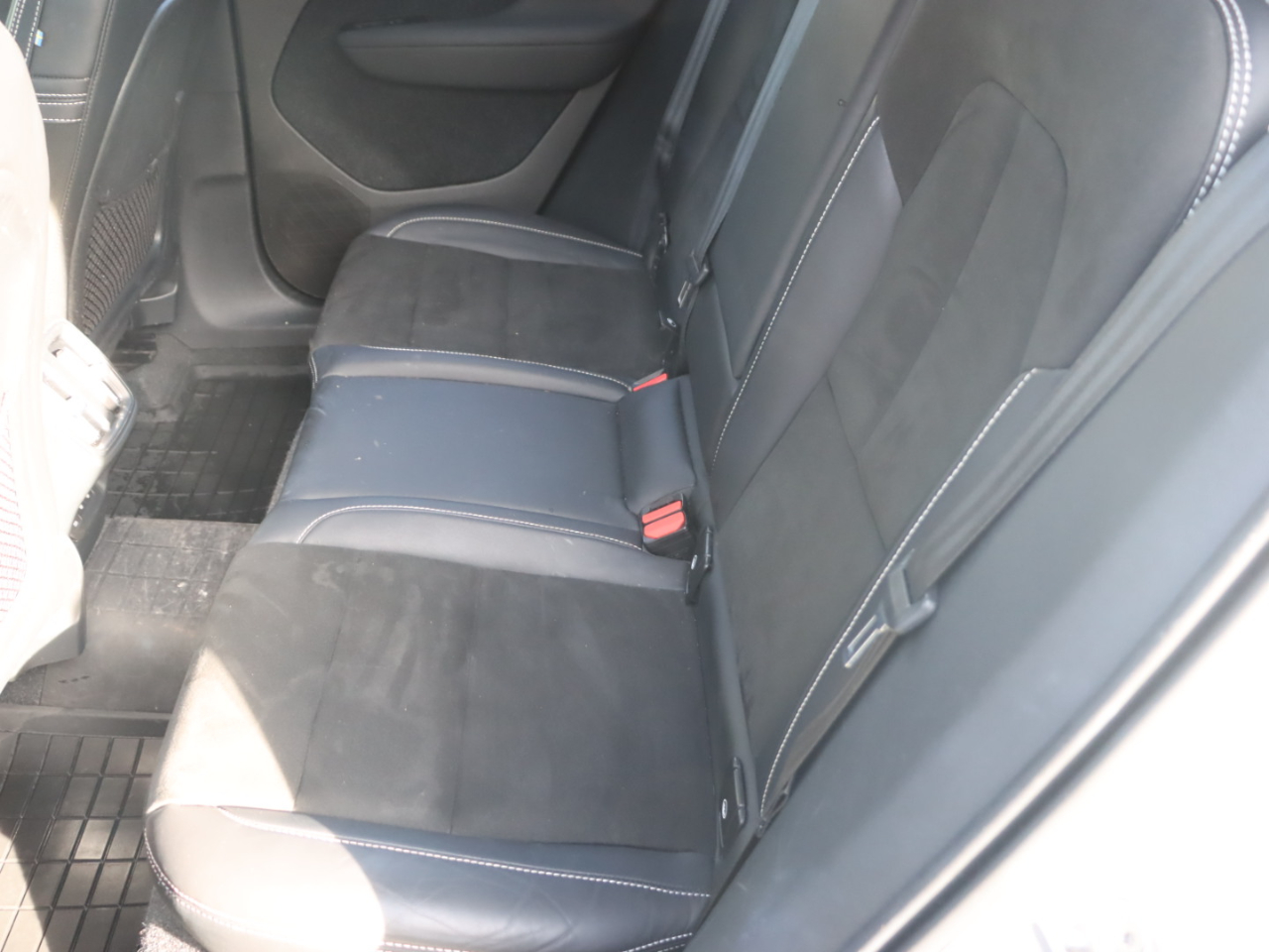 Volvo XC40 T5 R-Design AWD 2021