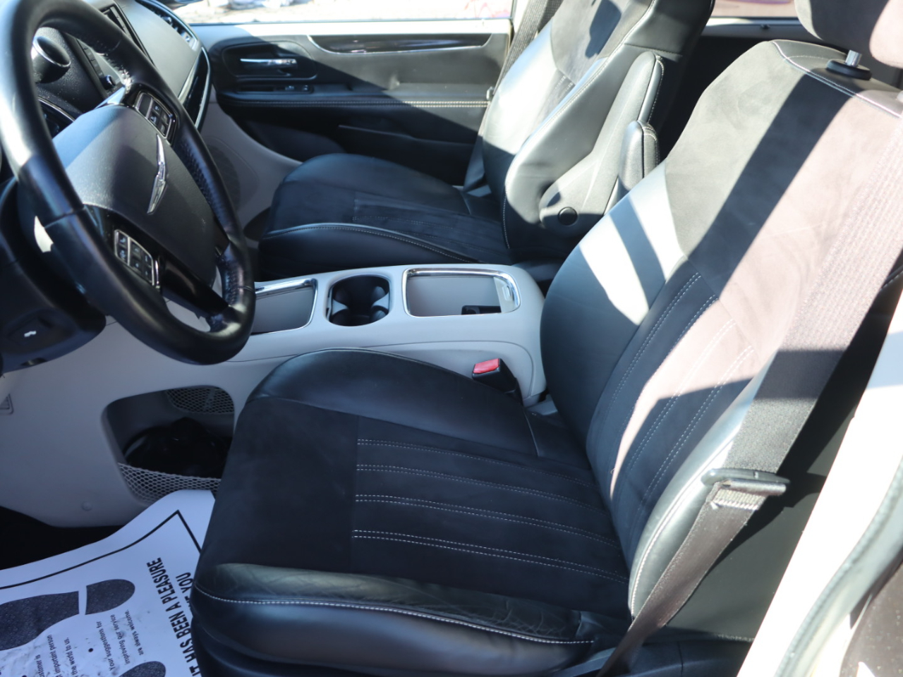 Chrysler Town & Country Touring-L 2014