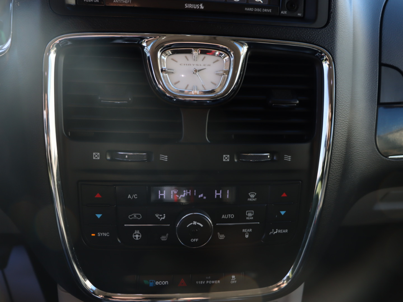 Chrysler Town & Country Touring-L 2014