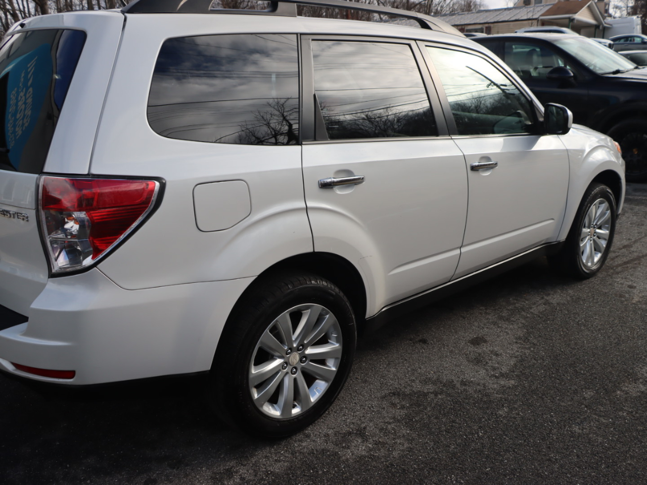 Subaru Forester 2.5X Premium 2011