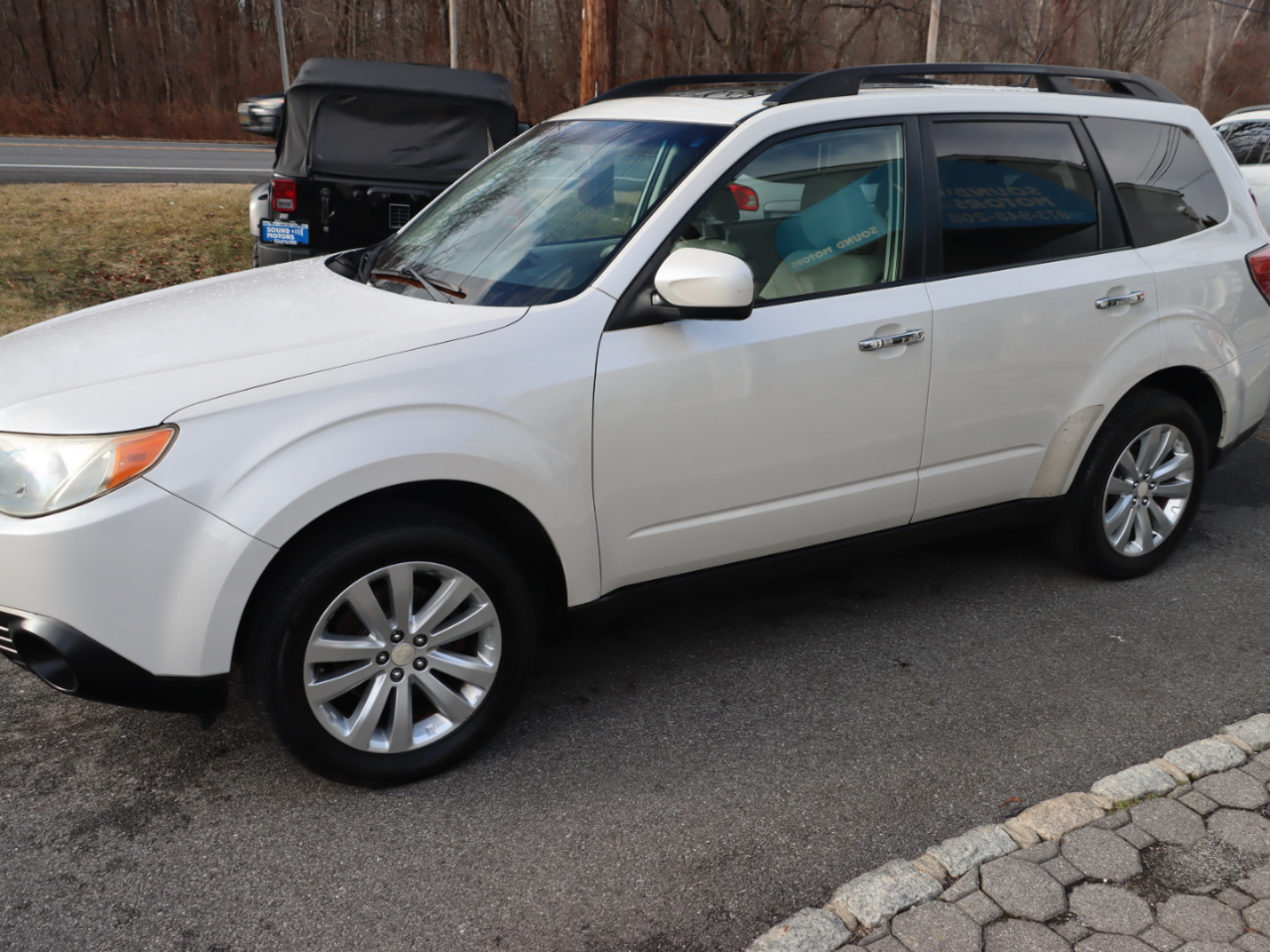 Subaru Forester 2.5X Premium 2011