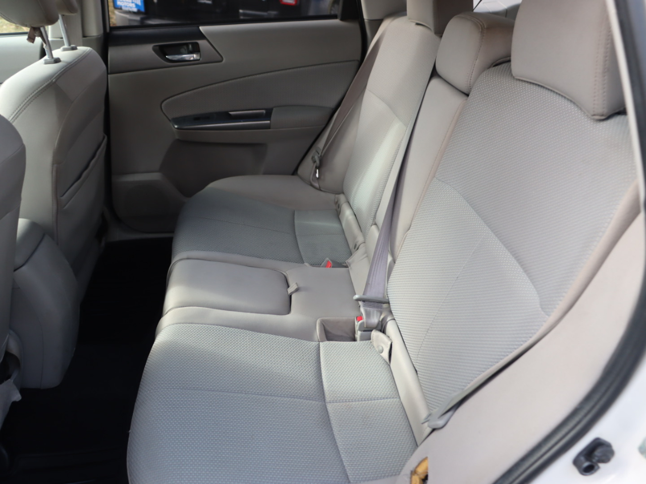 Subaru Forester 2.5X Premium 2011