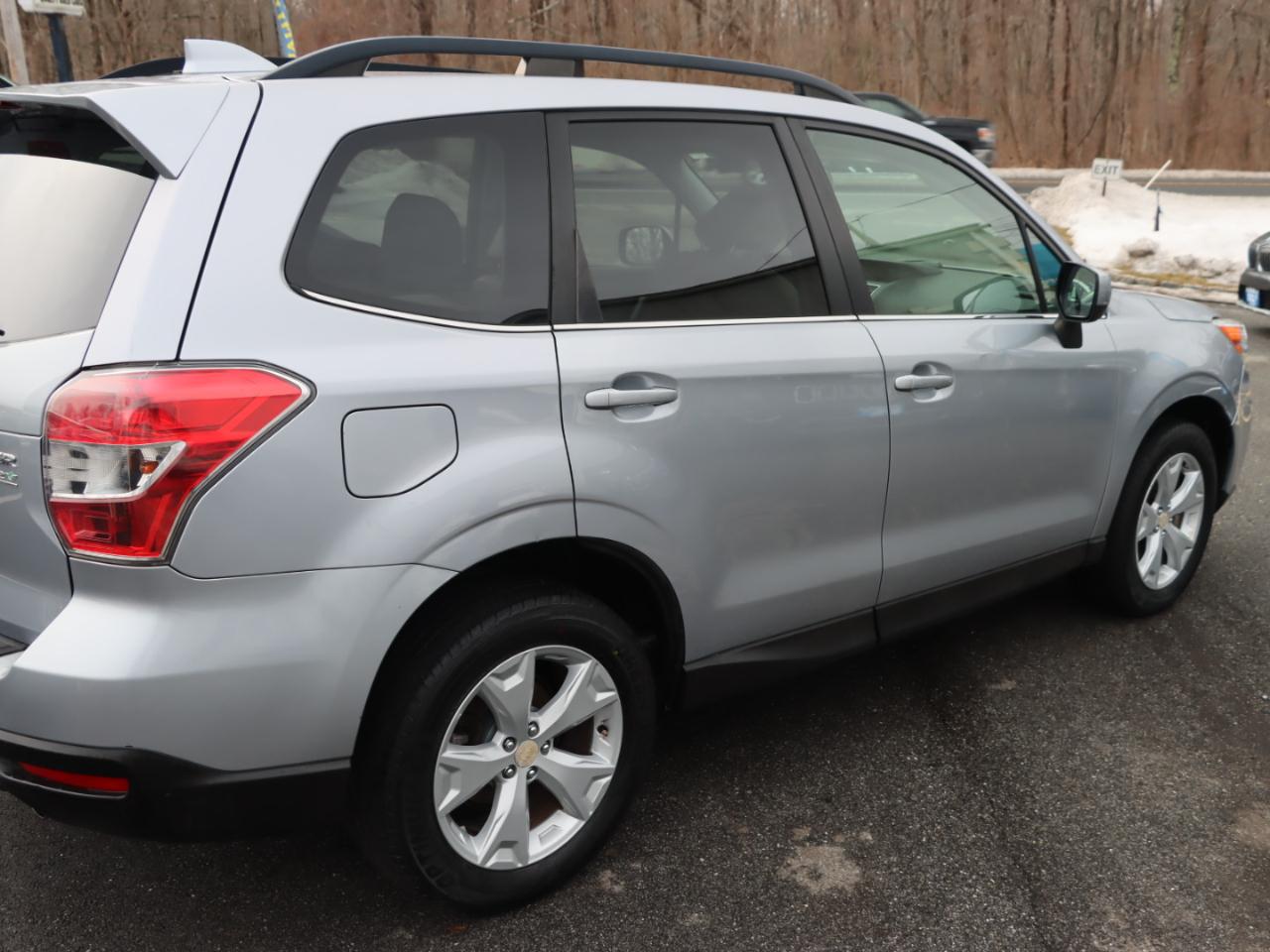 Subaru Forester 2.5i Limited 2016