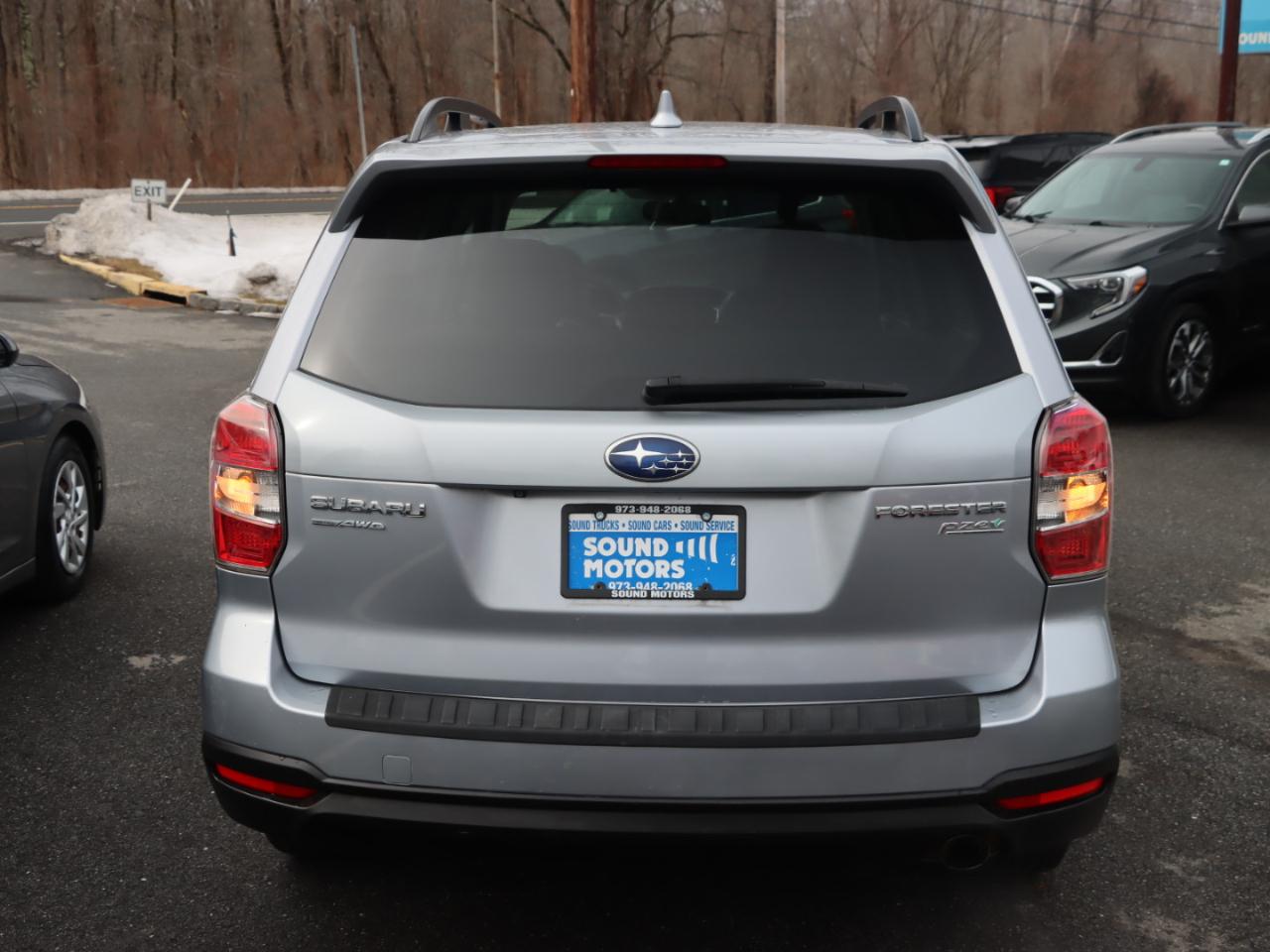 Subaru Forester 2.5i Limited 2016