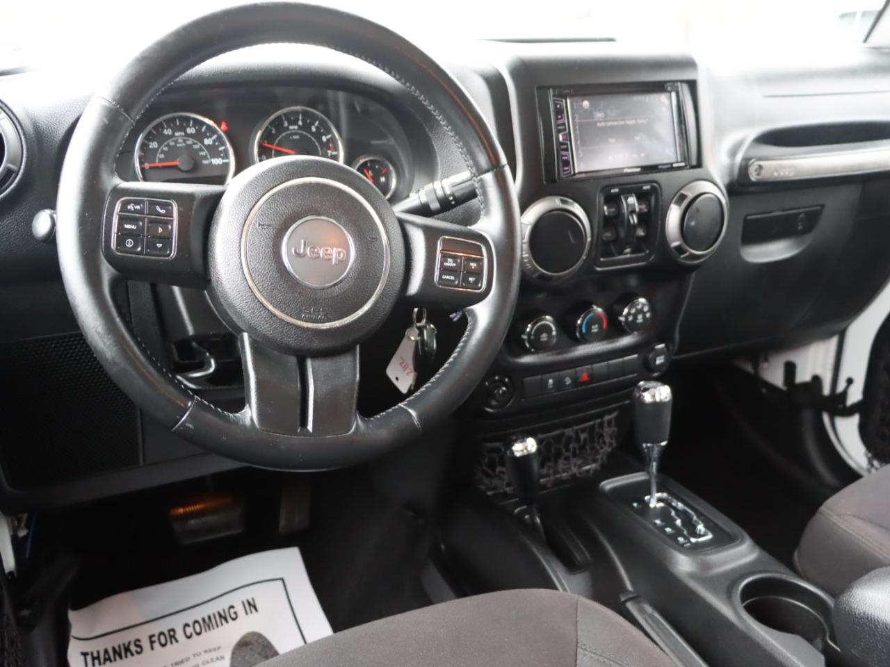 Jeep Wrangler Unlimited Sport 4WD 2015