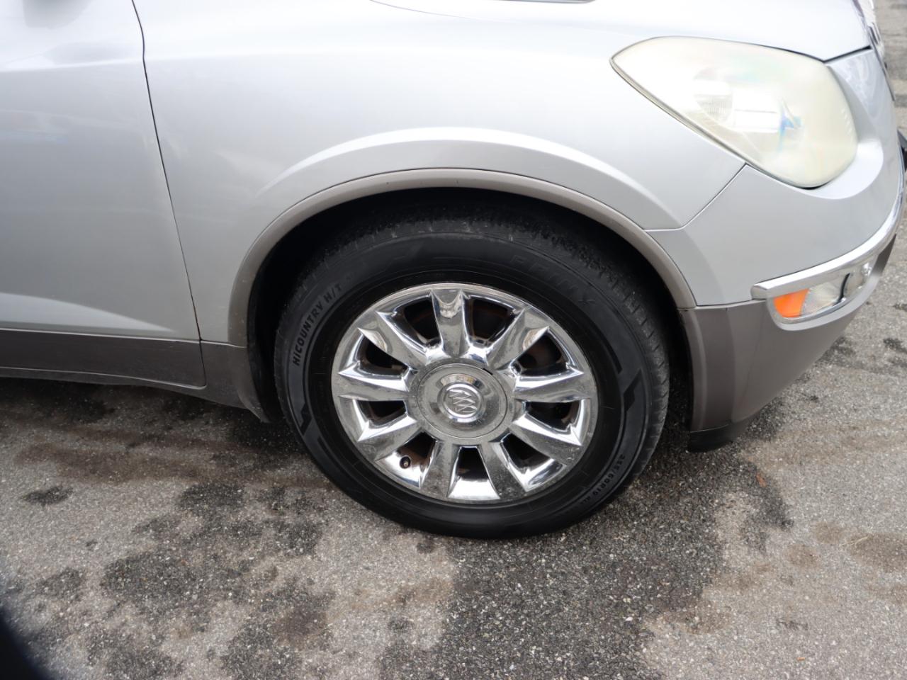 Buick Enclave CXL-2 AWD 2011