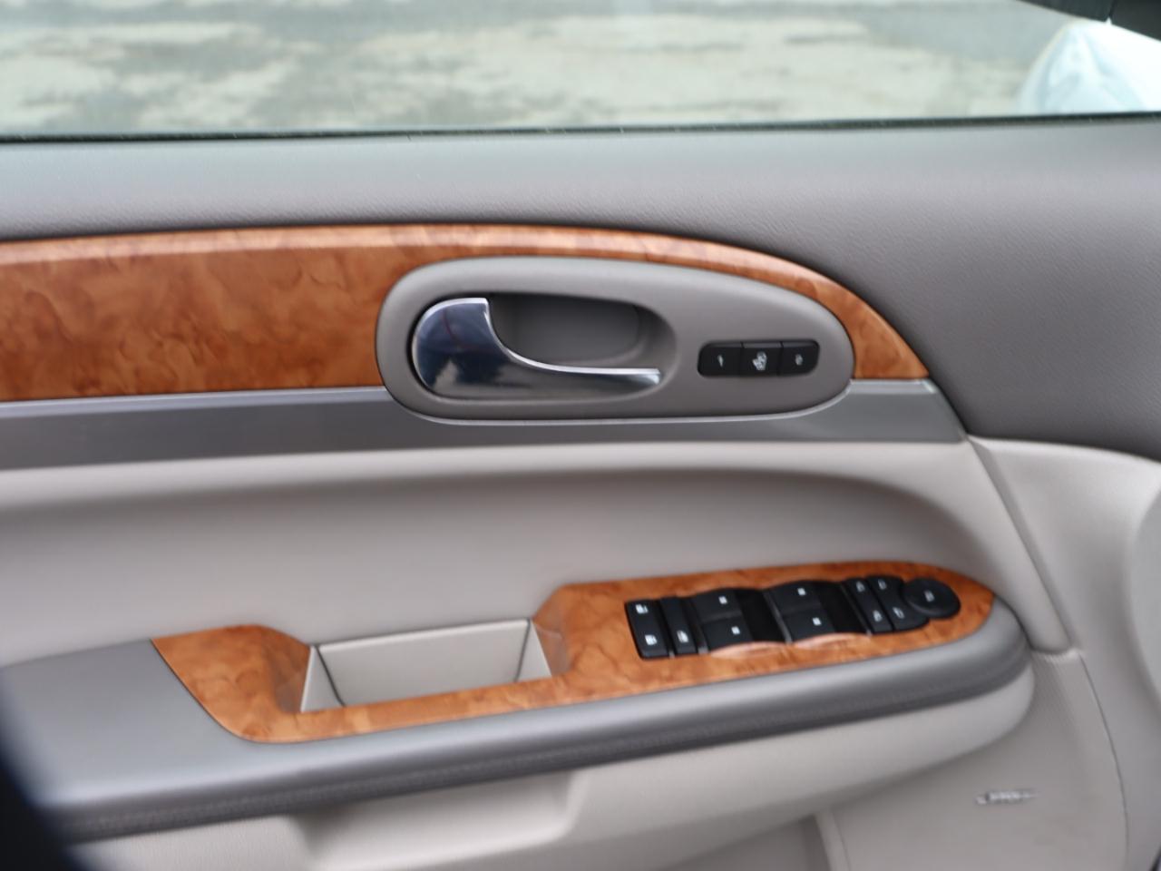 Buick Enclave CXL-2 AWD 2011