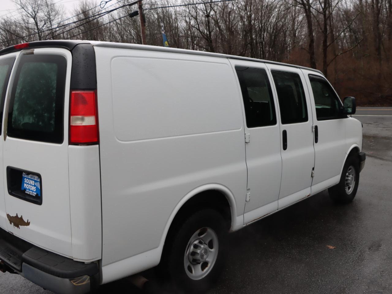 Chevrolet Express 2500 Cargo 2009