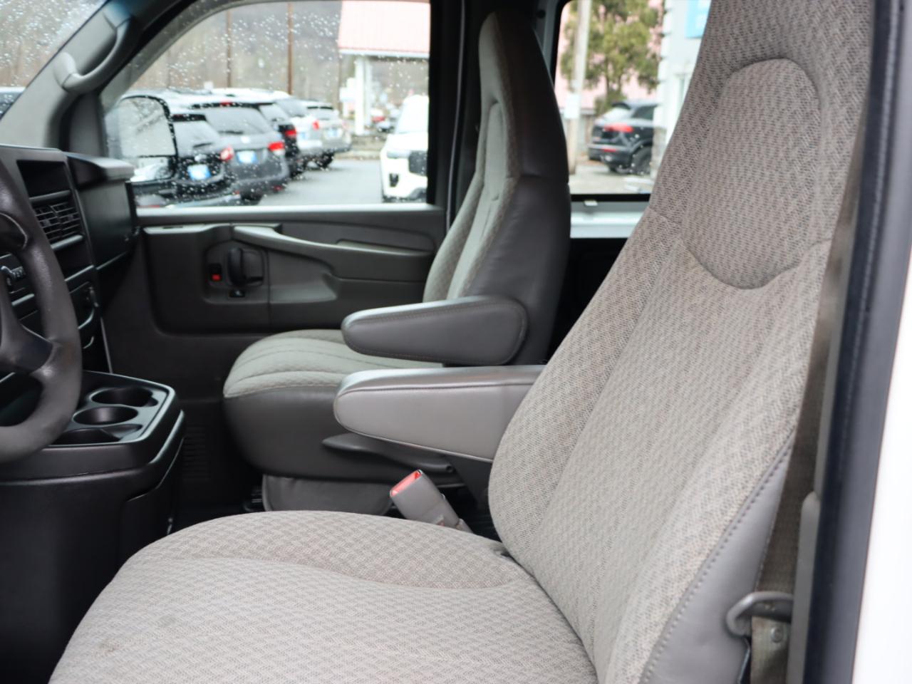 Chevrolet Express 2500 Cargo 2009