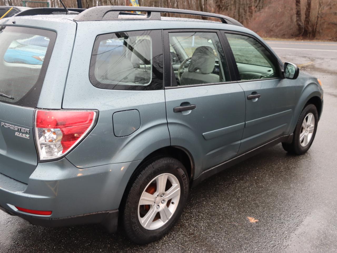 Subaru Forester 2.5X 2013