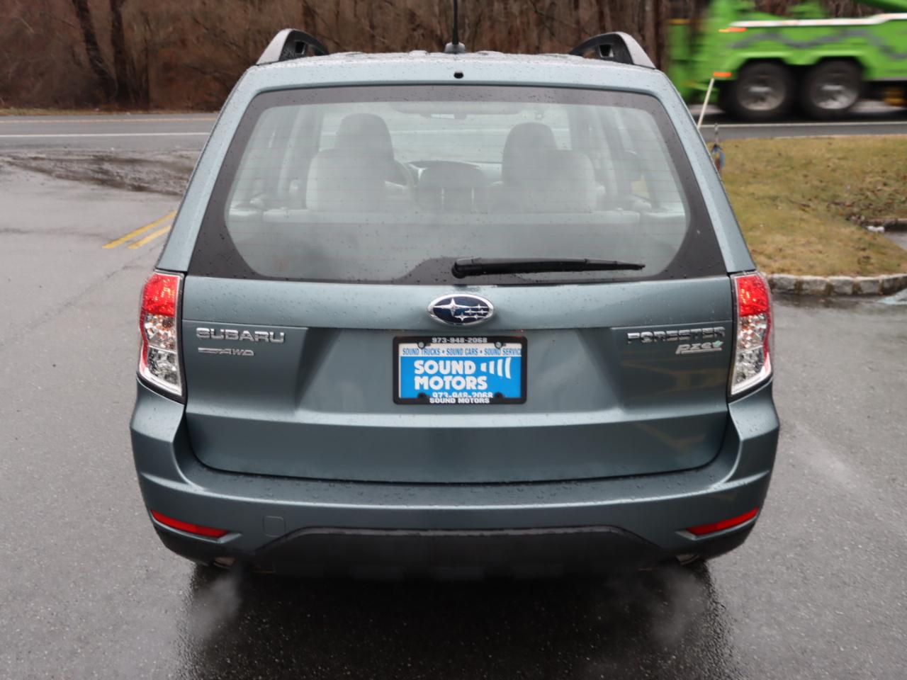 Subaru Forester 2.5X 2013