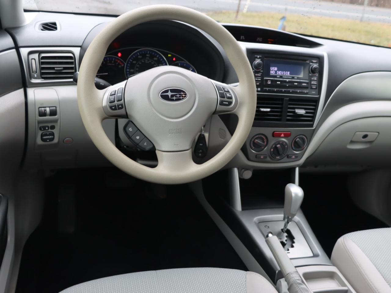 Subaru Forester 2.5X 2013