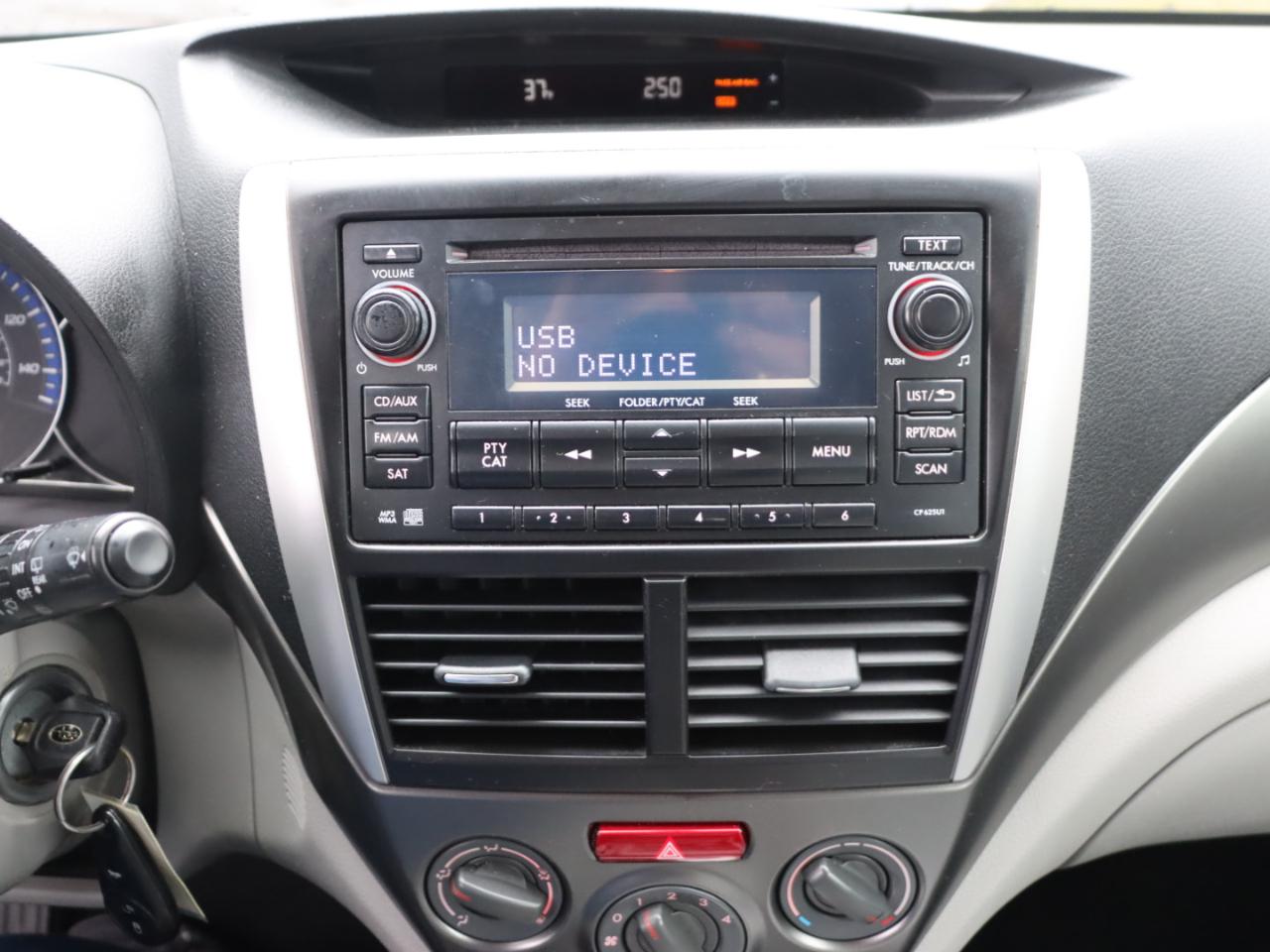 Subaru Forester 2.5X 2013