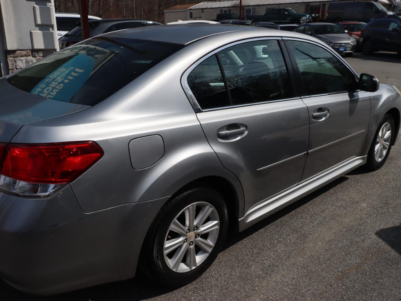 Subaru Legacy 2.5i Premium 2011