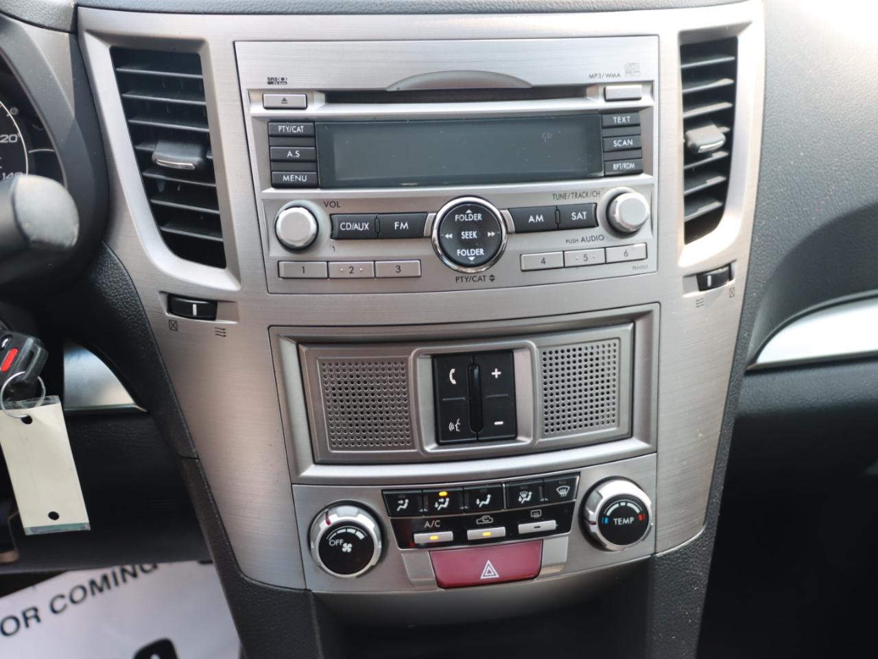 Subaru Legacy 2.5i Premium 2011