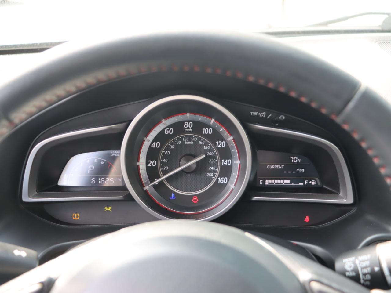 Mazda MAZDA3 i Touring AT 4-Door 2015