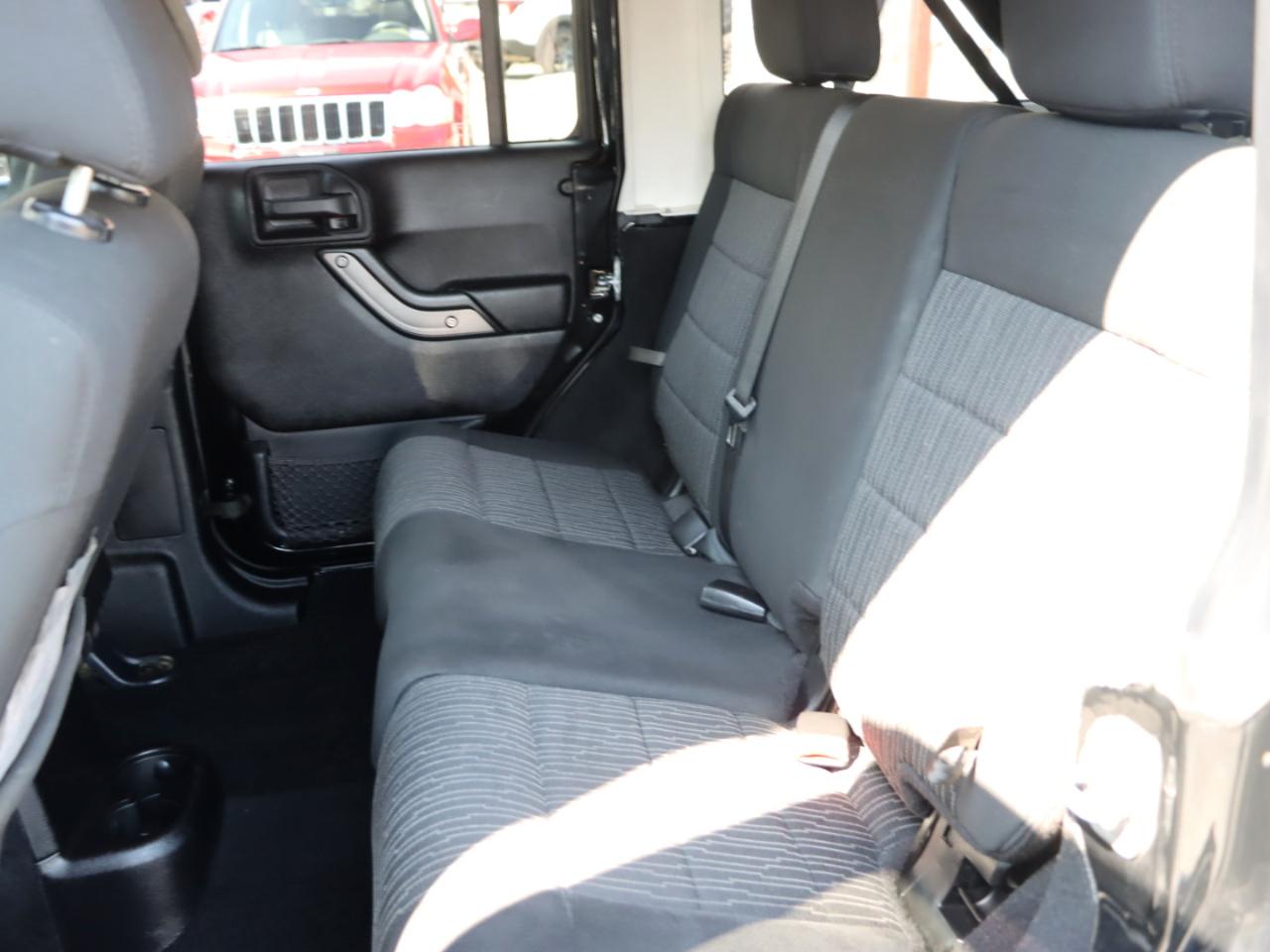 Jeep Wrangler Unlimited Sport 4WD 2012