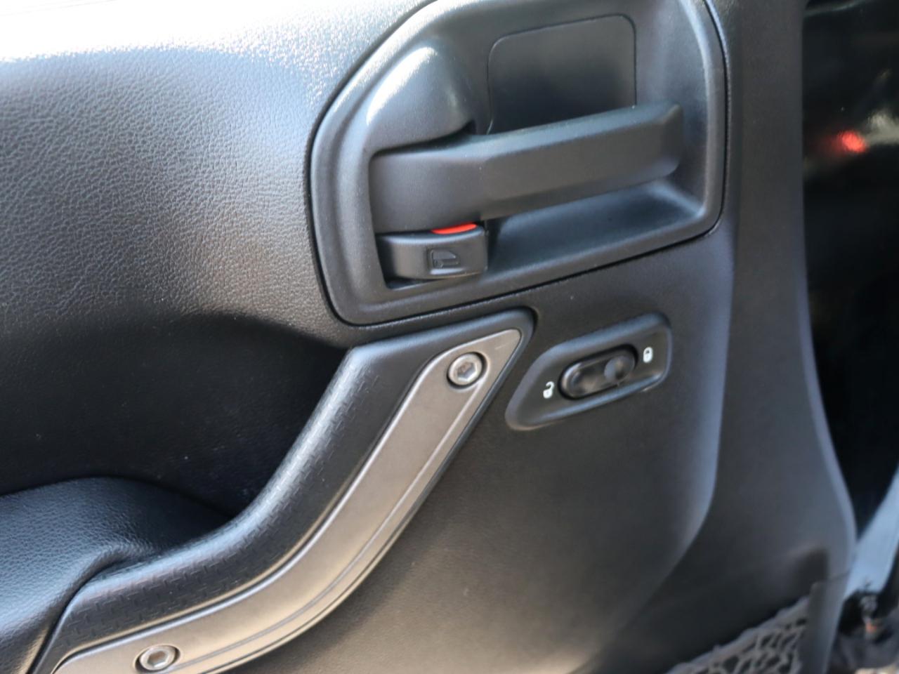 Jeep Wrangler Unlimited Sport 4WD 2012