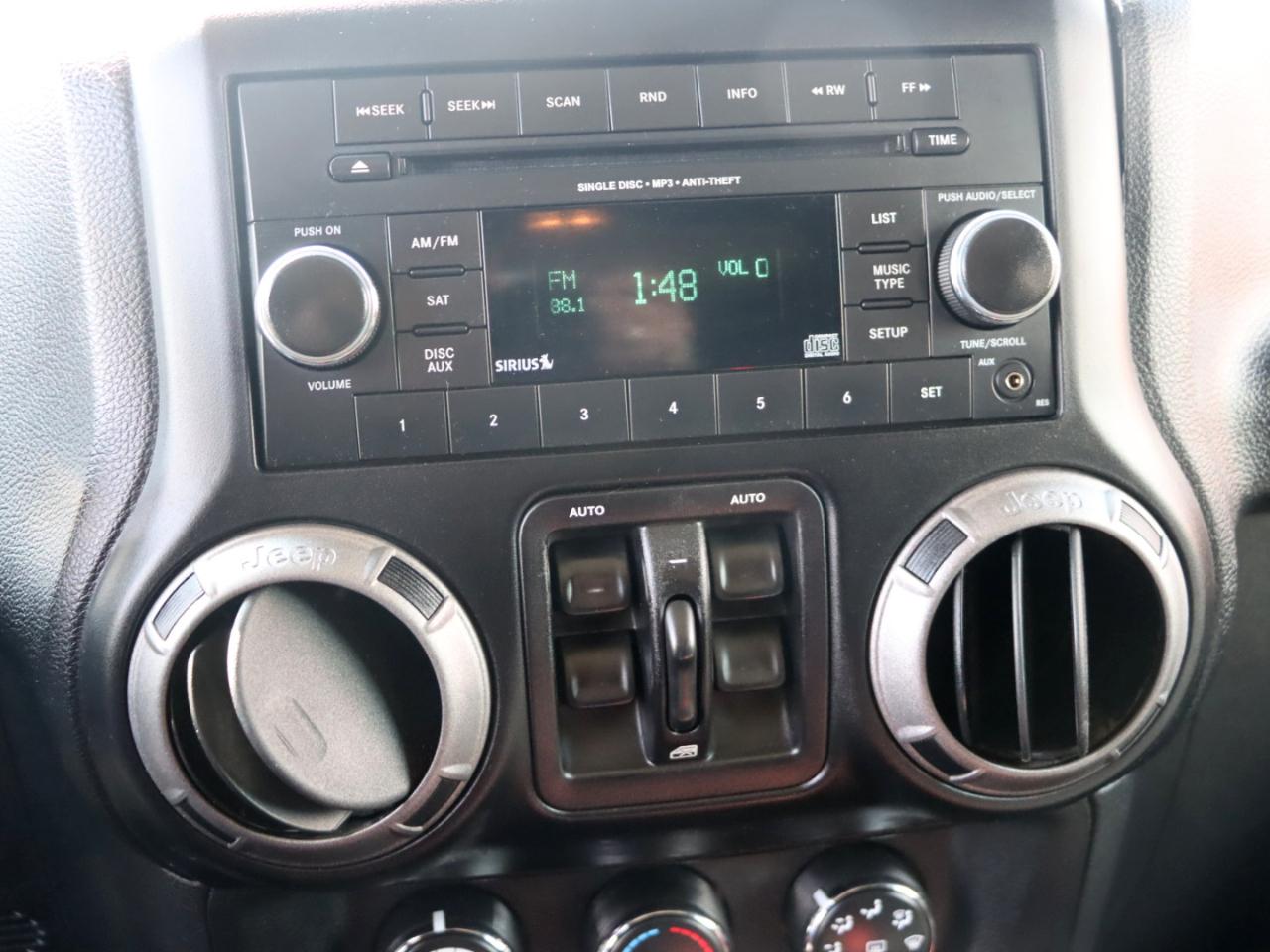 Jeep Wrangler Unlimited Sport 4WD 2012