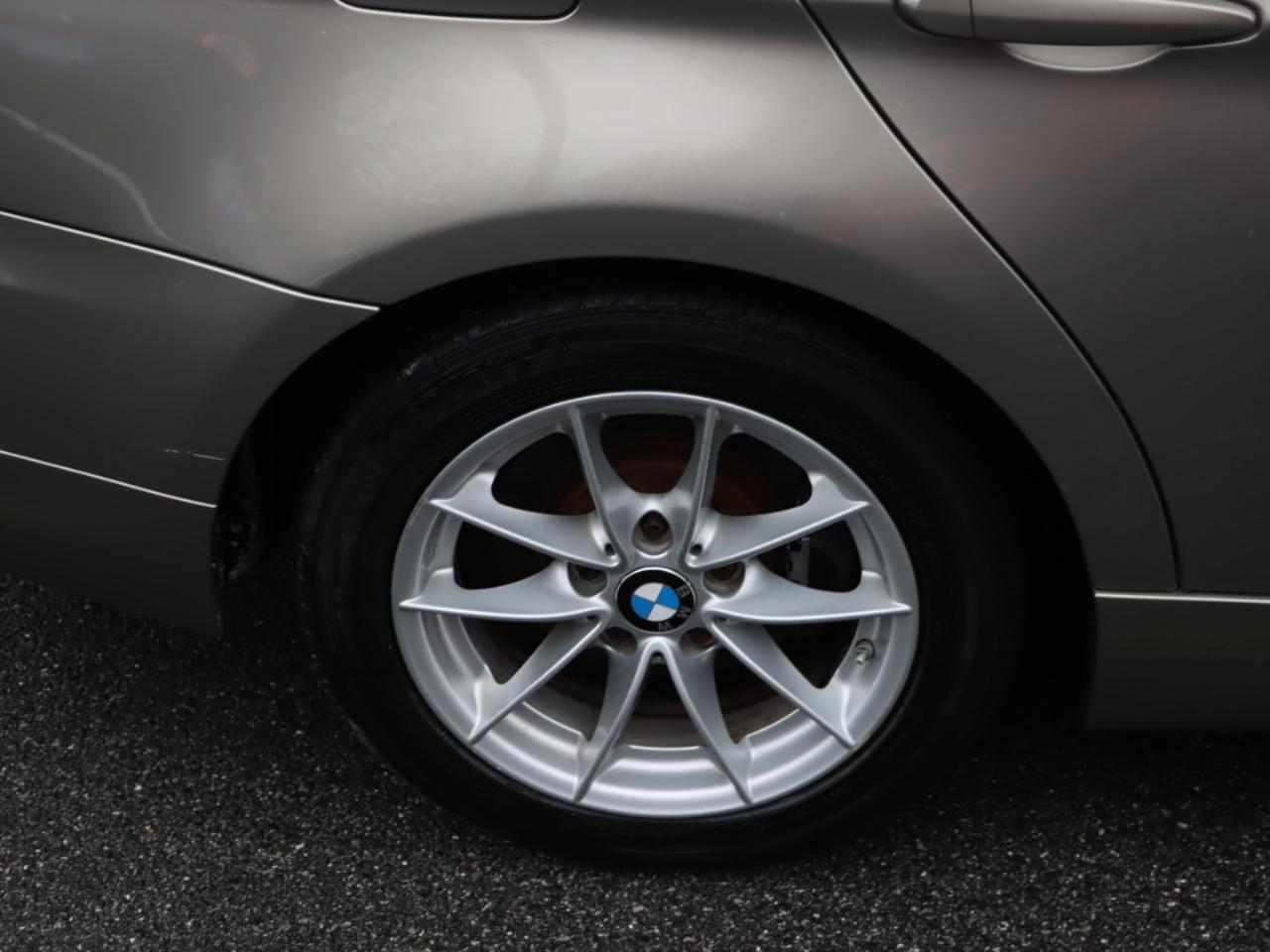 BMW 3-Series 328i xDrive 2010