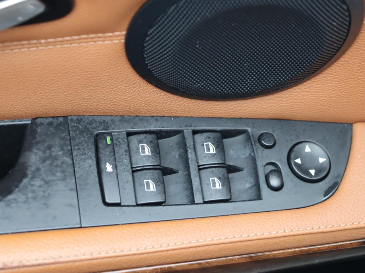 BMW 3-Series 328i xDrive 2010