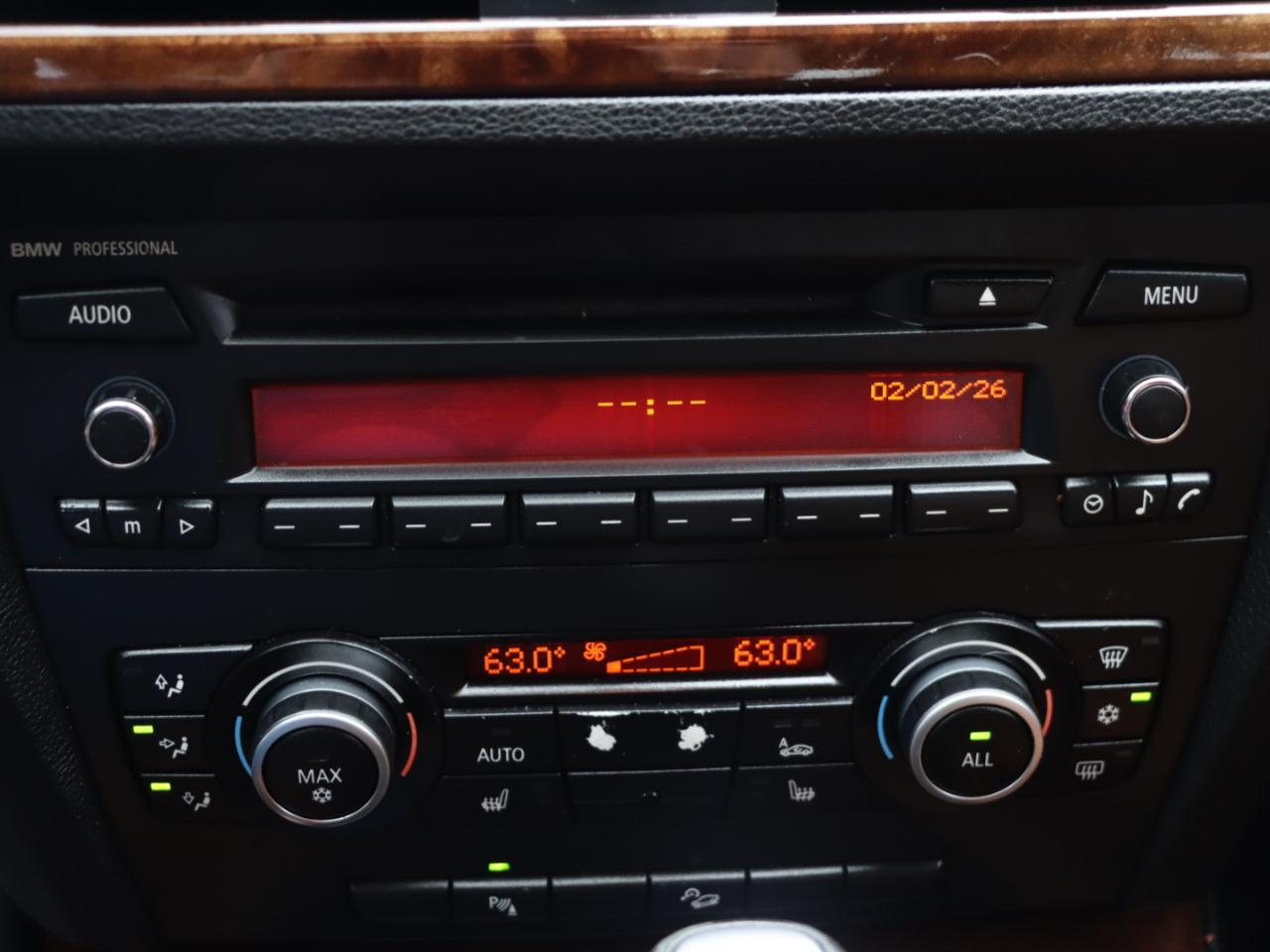 BMW 3-Series 328i xDrive 2010