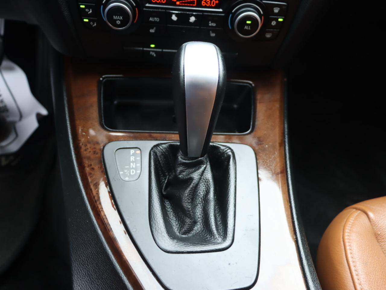 BMW 3-Series 328i xDrive 2010