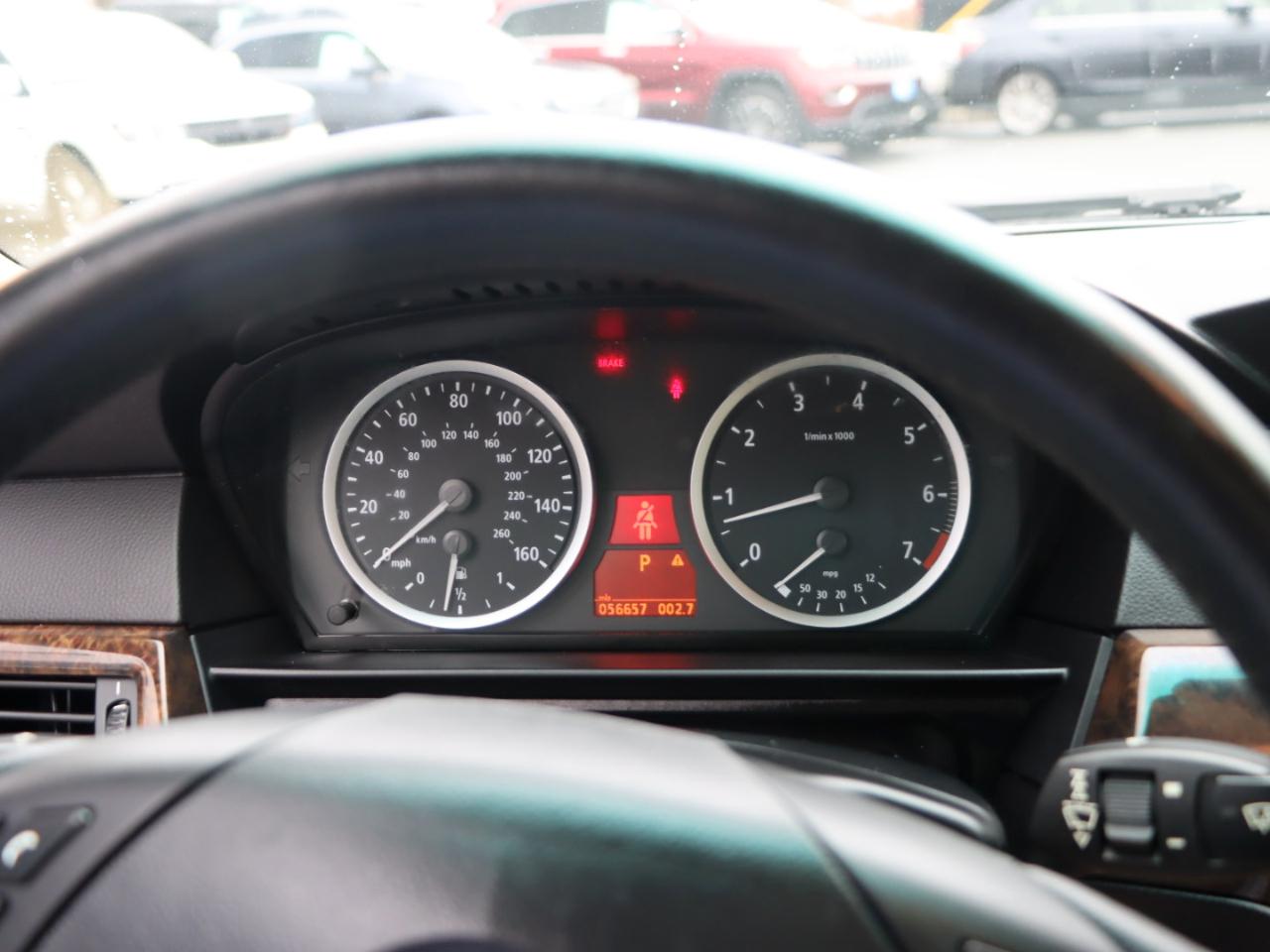 BMW 5-Series 530i 2004