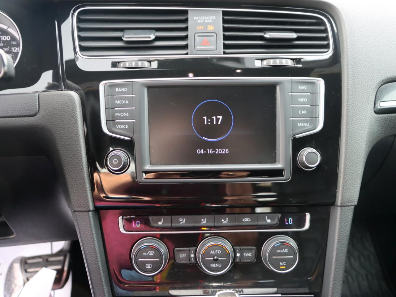 Volkswagen Golf R DCS and Navigation 6A 2017