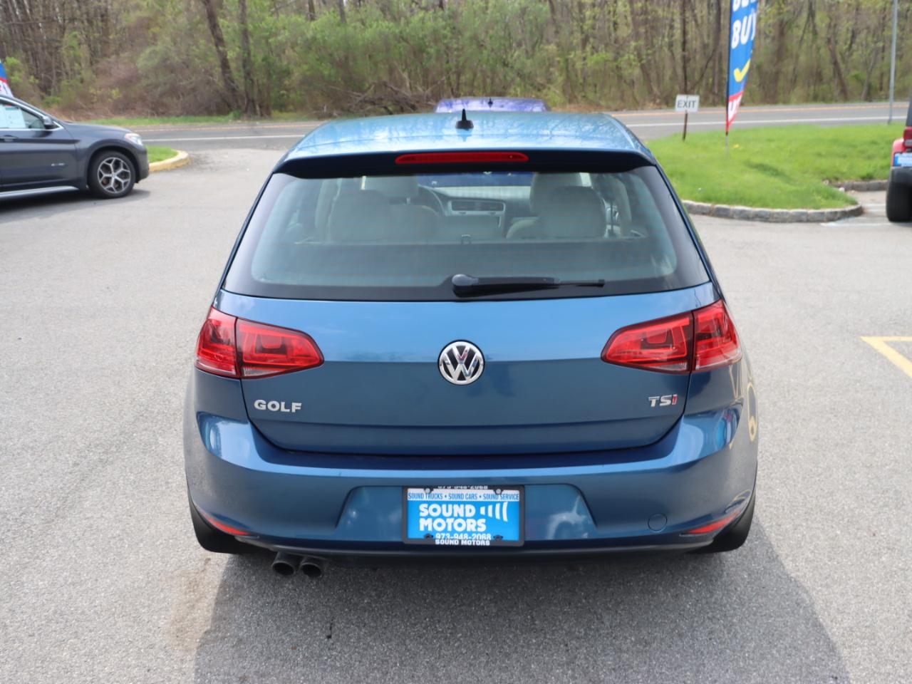 Volkswagen Golf TSI S 6A 2016