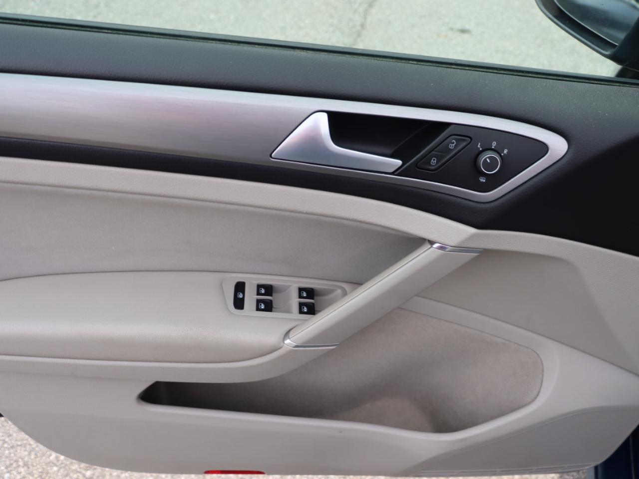 Volkswagen Golf TSI S 6A 2016