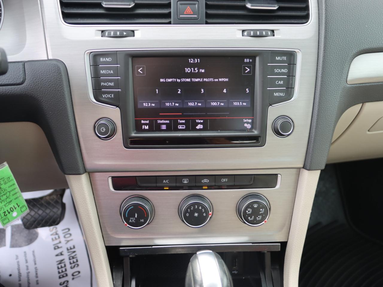 Volkswagen Golf TSI S 6A 2016