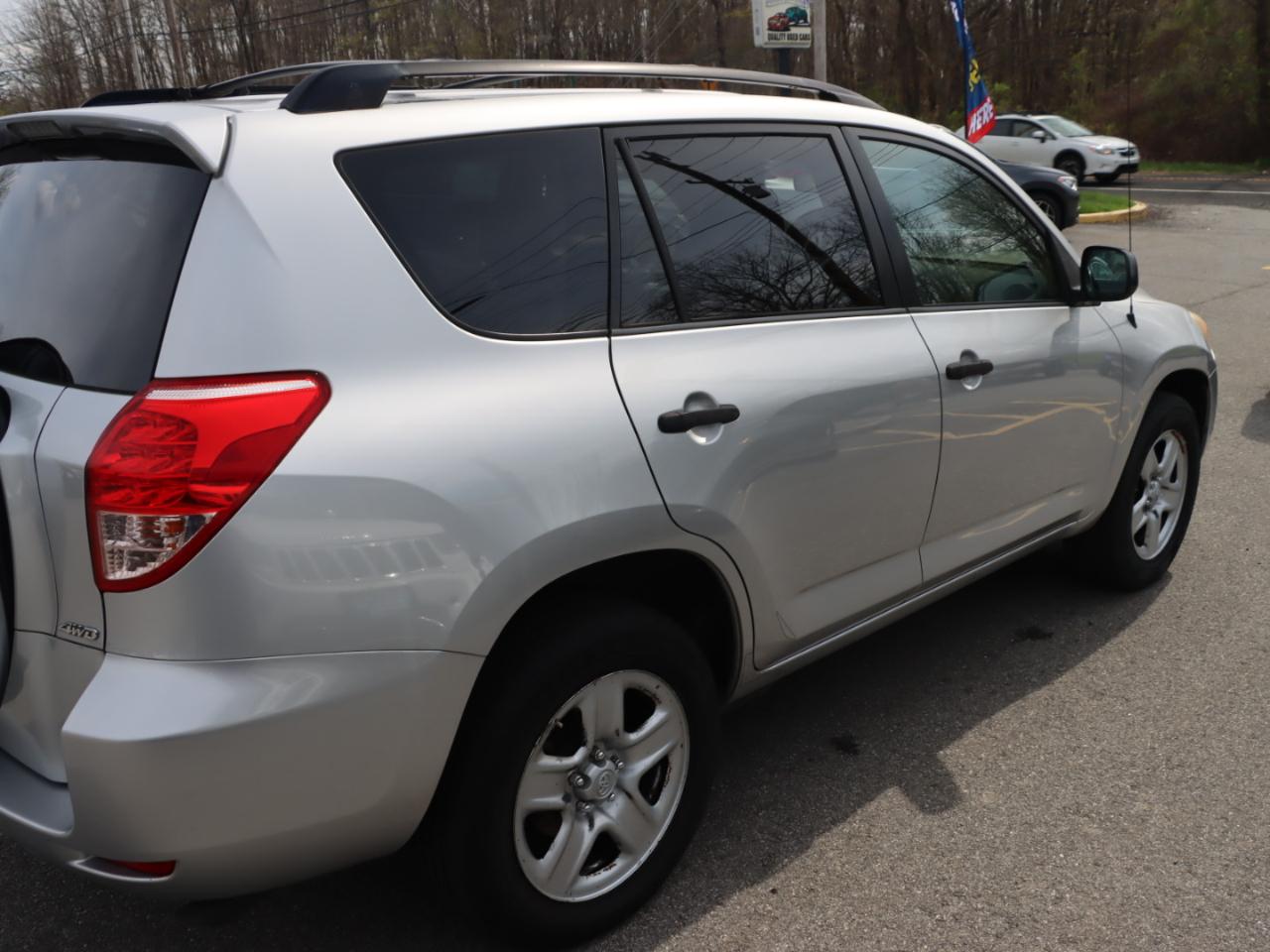 Toyota RAV4 Base I4 4WD 2007