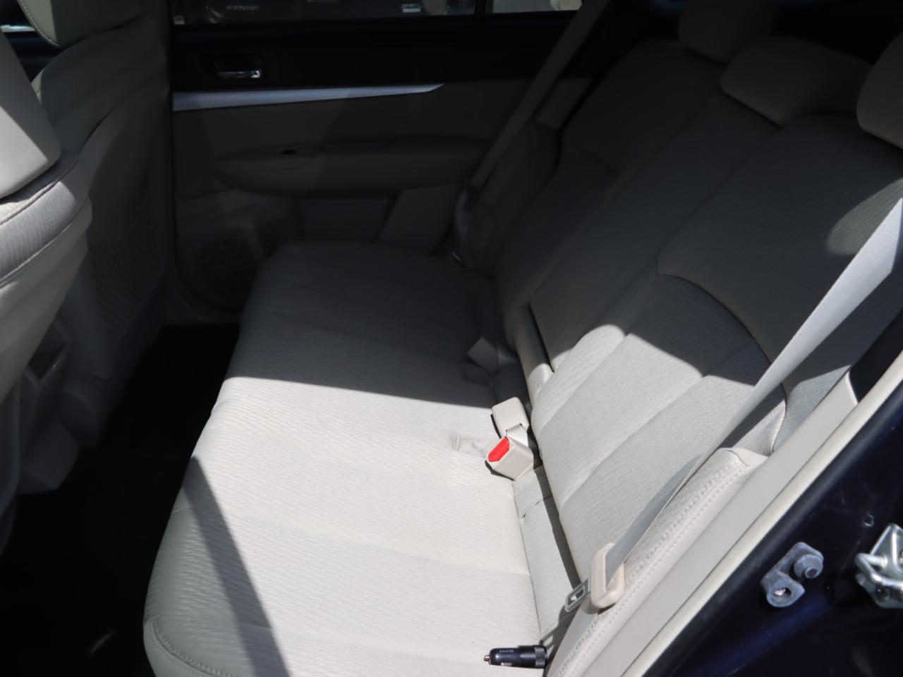 Subaru Outback 2.5i Premium 2012