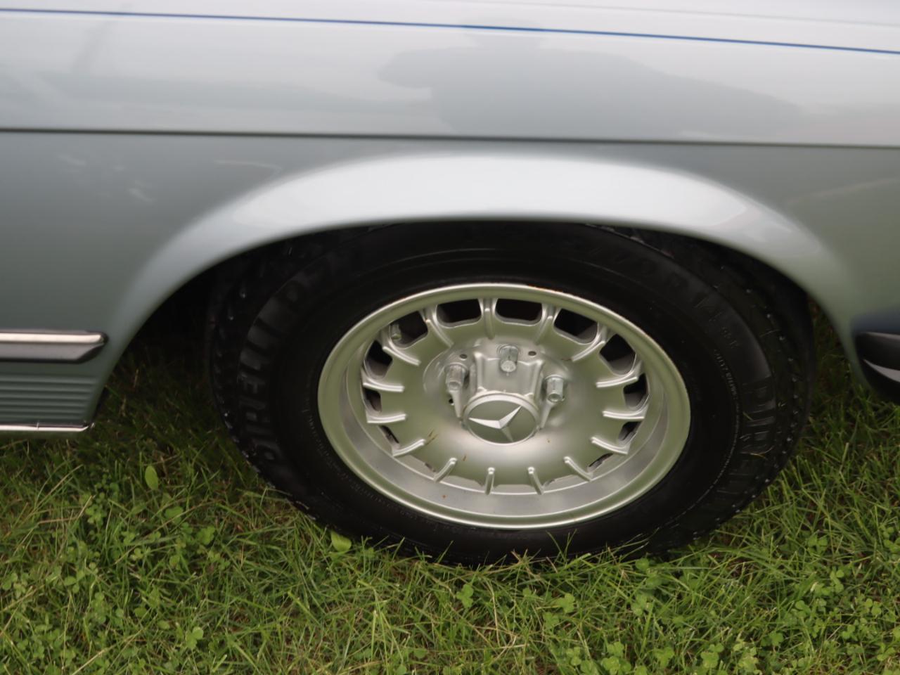 Mercedes-Benz SL-Class SL450 2D Roadster 1975